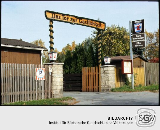 Einganstor zum Restaurant Naturverein an der Plauener Straße in Hof