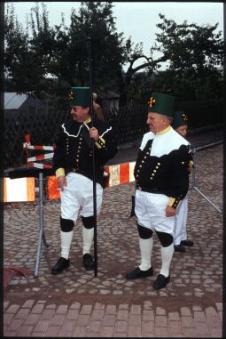 Bild: Männer in Bergmannsuniformen