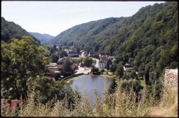 Bild: Blick vom Burgberg auf den Schlossteich in Tharandt