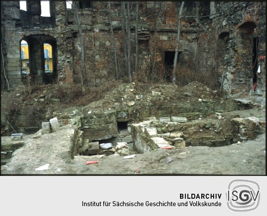 Freigelegte Kellergeschosse in den Ruinen des Dresdner Taschenbergpalais