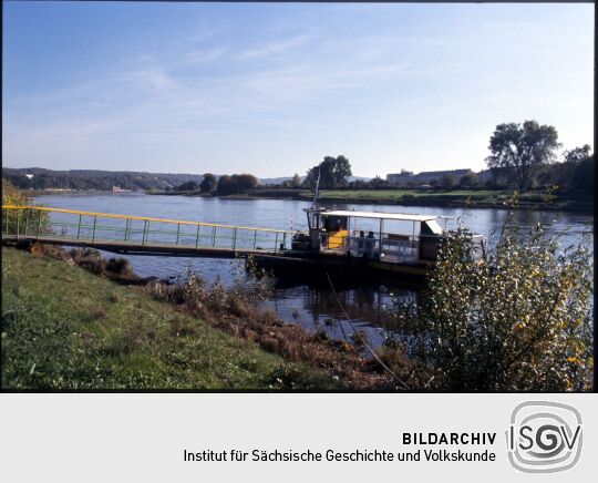 Anleger der Fähre nach Johannstadt am Neustäder Elbufer