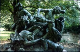 Bild: Zweitguss der Statue Stürmische Wogen (Albertplatz Dresden) im Park Bürgerwiese