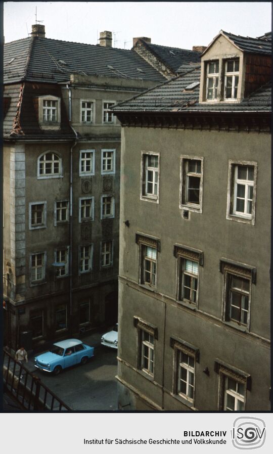 Blick auf die Kreuzing Rosa-Luxemburg-Straße (seit 1991 Heinrichstraße)/ Rähnitzgasse