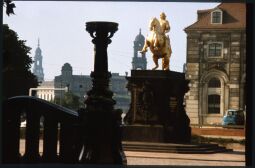 Bild: Denkmal 'Goldener Reiter' auf dem Neustädter Markt