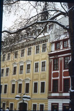 Bild: Blick zum verschneiten Kügelgenhaus in der Dresdner Neustadt