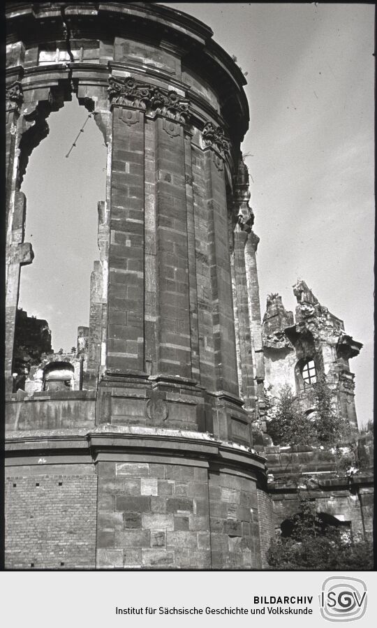 Blick auf die Ruine der Dresdner Frauenkirche