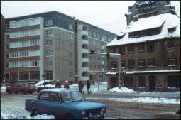 Blick auf die verschneite Kreuzung Schäferstraße/ Weißeritzstraße in der Dresdner Friedrichstadt