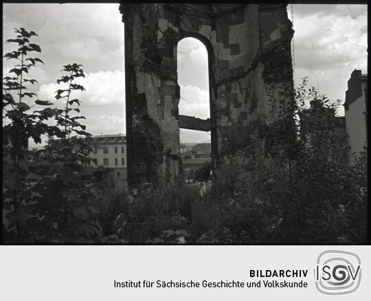 Blick aus der Ruine der Dresdner Frauenkirche