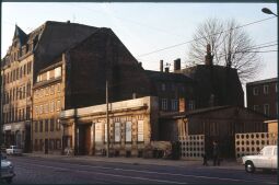 Bild: Straßenszene in der Friedrichstraße in der Dresdner Friedrichstadt