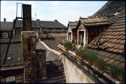 Bild: Blick über die Dachlandschaft der Hinterhöfe des Obergrabens in der Dresdner Neustadt