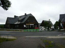 Bild: Das Gasthaus "Sächsischer Reiter" in Zinnwald