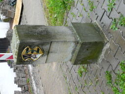 Bild: Der Grenzstein auf dem Gelände des Museums Huthaus in Zinnwald