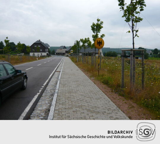 Die neue Teplitzer Straße in Zinnwald, nach dem Grenzübertritt aus CZ