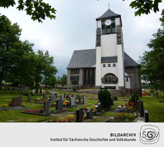 Kirche und Friedhof von Zinnwald