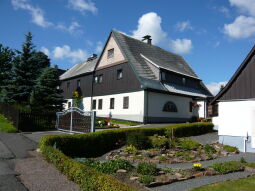 Bild: Wohnhaus auf dem Gelände der historischen Exulantensiedlung in Georgenfeld
