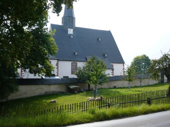 An der Kirche in Claußnitz