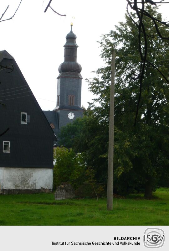 Blick zur Kirche in Altmittweida