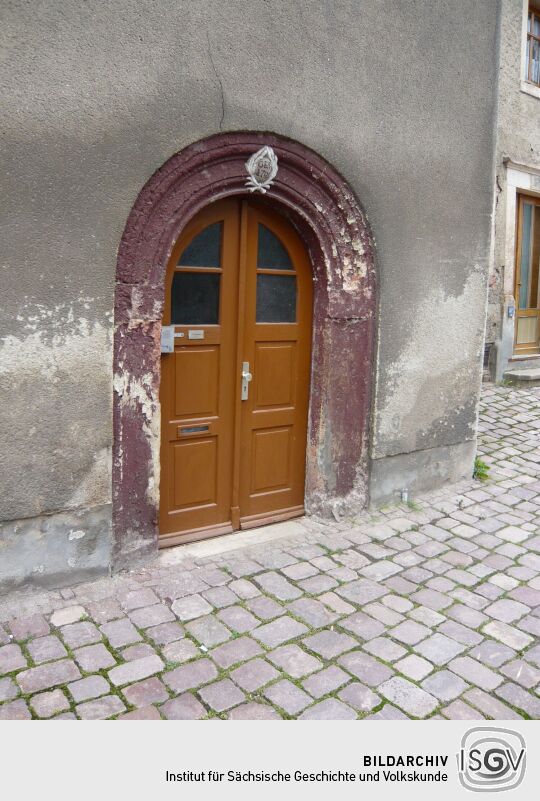 Hauseingangstür in der Straße "Neustadt" in Mittweida