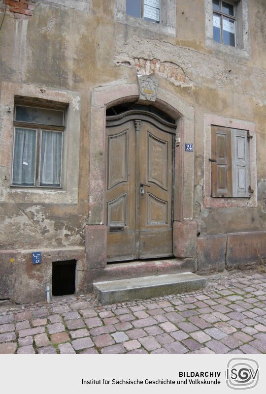 Hauseingangstür in der Straße "Neustadt" in Mittweida