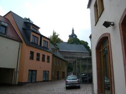 Bild: Wohn- und Geschäftshäuser am Pfarrberg in Mittweida