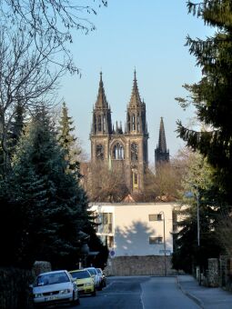 Bild: Meißen - Nossener Straße mit Domblick