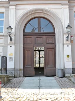 Bild: Meißen - Eingang Sächs. Landesgymnasium St. Afra (Freiheit Nr.13)