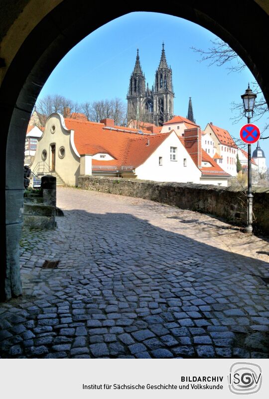 Meißen - Blick durch das alte Brückentor am Burglehen (Freiheit Nr.2)