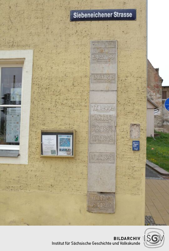 Meißen - Histor. Hochwassermarken am Haus Siebeneichener Straße 2/3